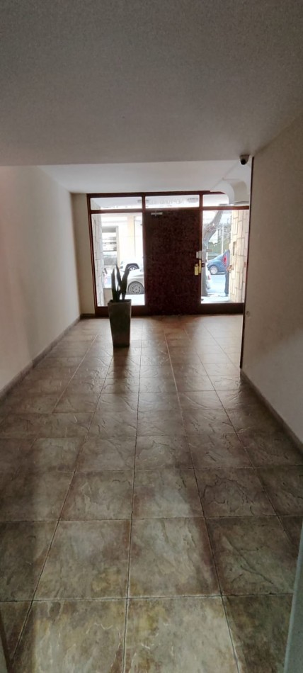Departamento de 2 ambientes reciclado Zona Macrocentro
