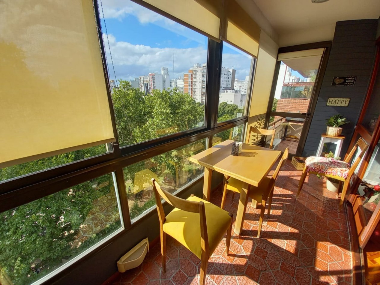 EXCELENTE PISO VISTA A PLAZA MITRE 